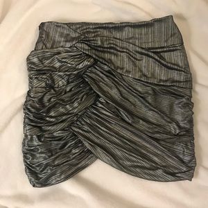 Metallic silver mini